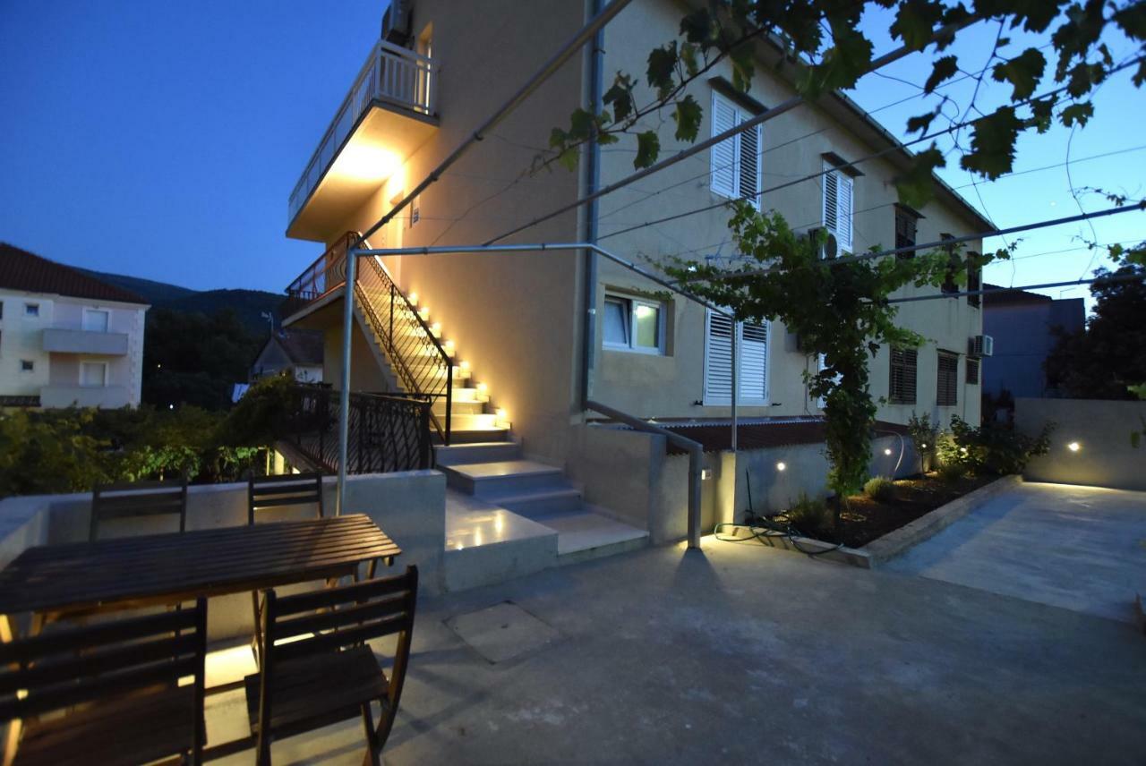 Apartments Sea & Sky Стари Град Экстерьер фото